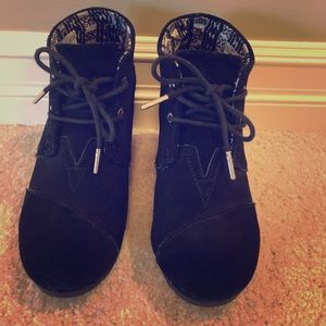 TOMS black suede bootie